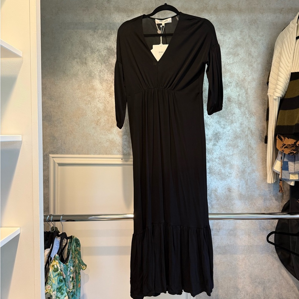 Diane Von Furstenberg Midi Black Dress size XXS